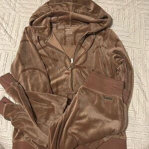 Calvin Klein track suit S/XS